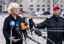 Niemcy dostarczyły Ukrainie niewłaściwą broń? Minister obrony broni się przed zarzutami