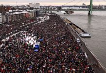 30 tysięcy czy 70 tysięcy? Oto, jak jest w Niemczech obliczana liczba uczestników demonstracji