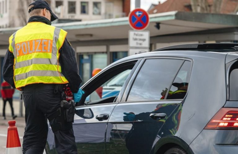 Nieważne, czy samolotem, samochodem czy pociągiem: Markus Söder chce od 1 sierpnia obowiązkowych testów dla wszystkich wjeżdżających do Niemiec!