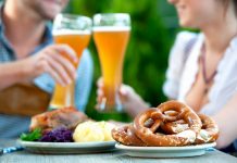 Zasada „1G”: właściciel znanej berlińskiej restauracji chce wpuszczać do lokalu tylko osoby zaszczepione