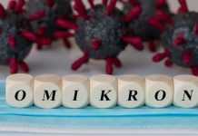 Naukowcy już wiedzą dlaczego Omikron jest łagodniejszy niż pozostałe mutacje koronawirusa