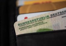 Niemcy: czy po upływie terminu ważności dowodu osobistego dokument jest nadal ważny?