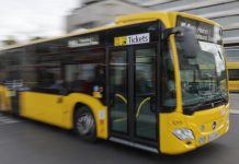 Niemcy: jazda autobusami i pociągami będzie od początku 2023 r. jeszcze droższa