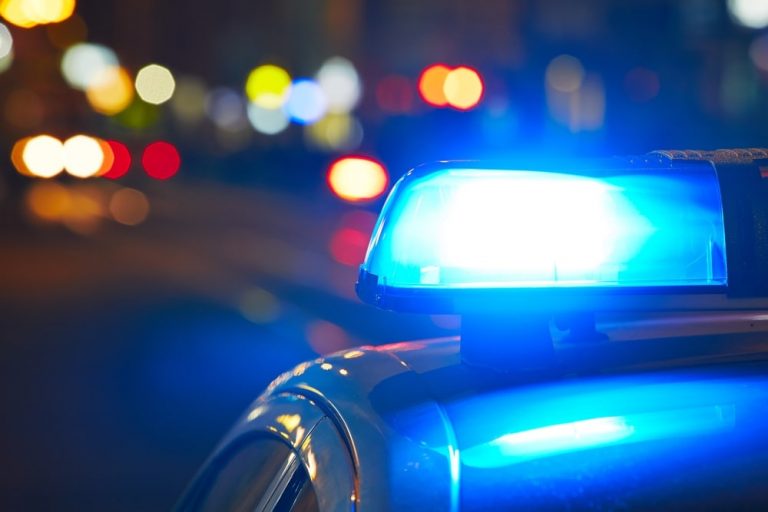18-latek potrącił policjanta w Hamburgu. Zarzut usiłowania zabójstwa