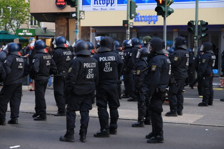 Znana jest przyczyna śmierci 48-letni mężczyzny zatrzymanego podczas demonstracji koronasceptyków w Berlinie