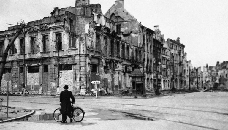 II wojna światowa: Polska ponawia żądanie wypłaty reparacji
