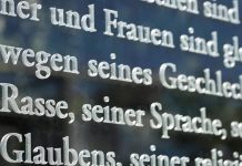 Niemcy: Pojęcie „rasa” nie zostanie zastąpione innym sformułowaniem w konstytucji