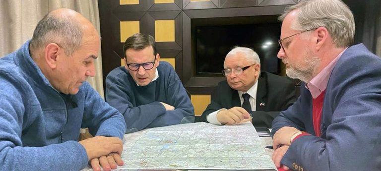 Szefowie rządów Polski, Czech i Słowenii udali się pociągiem do Kijowa