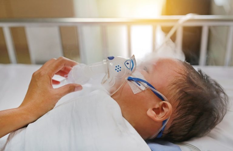 Wirus RSV atakuje w Niemczech. Szpitale dziecięce w Bawarii są już pełne!