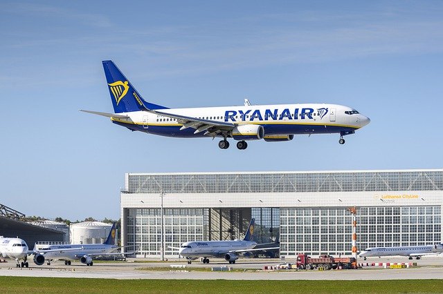 Ryanair zamierza podnieść ceny biletów. Powodem wzrost cen paliw i wysoki popyt