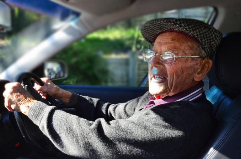 85-letni Niemiec pojechał na zakupy i zabłądził. Został zatrzymany 400 km od domu!