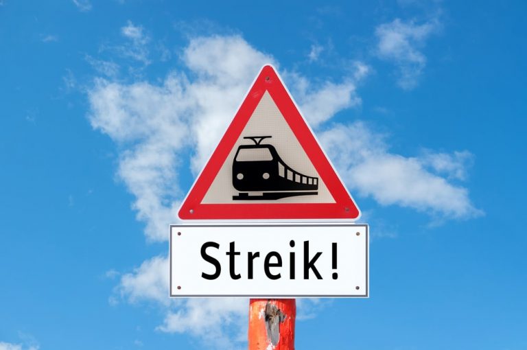 Kolejowy horror w Niemczech! 75% pociągów dalekobieżnych odwołanych