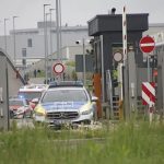 strzały w fabryce Mercedesa w Sindelfingen