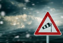 Podmuchy wiatru do 140 km/h: Nad Niemcy nadciąga orkan „Eunice”!