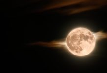 Superksiężyc: we wtorek Księżyc w pełni będzie wyjątkowo duży i jasny