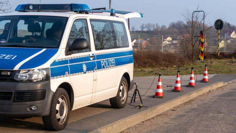 Niemiecka policja stosuje tajemniczą technologię podczas kontroli ciężarówek na granicy niemiecko-polskiej