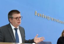 Niemcy: Urząd Ochrony Konstytucji ostrzega przed terroryzmem ze strony prawicowych ekstremistów