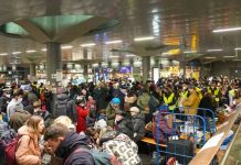 Niemcy: Cięcia dla osób samotnych w ośrodkach dla uchodźców są niezgodne z konstytucją