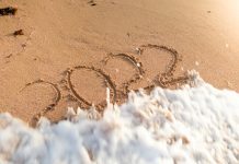 Letni urlop: wciąż czekać czy rezerwować już teraz?