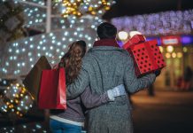 Z powodu wysokiej inflacji większość Niemców chce w tym roku ograniczyć wydatki na prezenty świąteczne