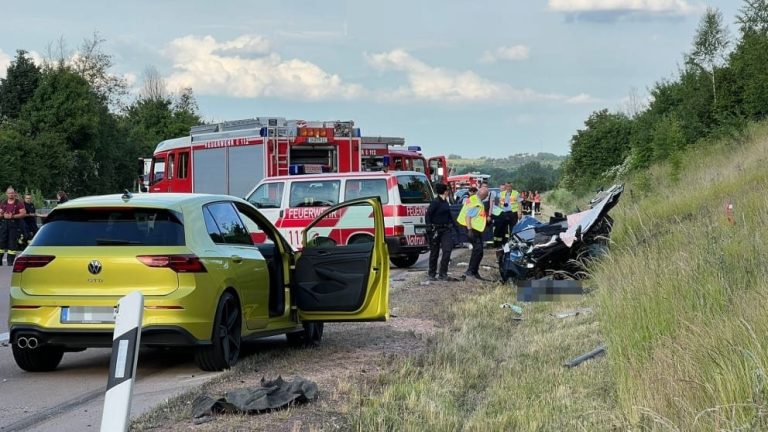 Trzy ofiary śmiertelne i 19 rannych w kolizji na autostradzie A14 w kierunku Drezna