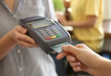 Niemcy: dlaczego od wtorku w niektórych supermarketach nie można dokonać płatności kartą?