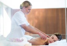 Praca jako masażystka/masażysta w Niemczech – wymagania, uznanie kwalifikacji, zarobki