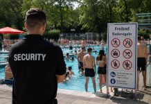 ZDF o awanturach na niemieckich basenach: „To nie tylko cudzoziemcy. Niemcy zachowują się tak samo”