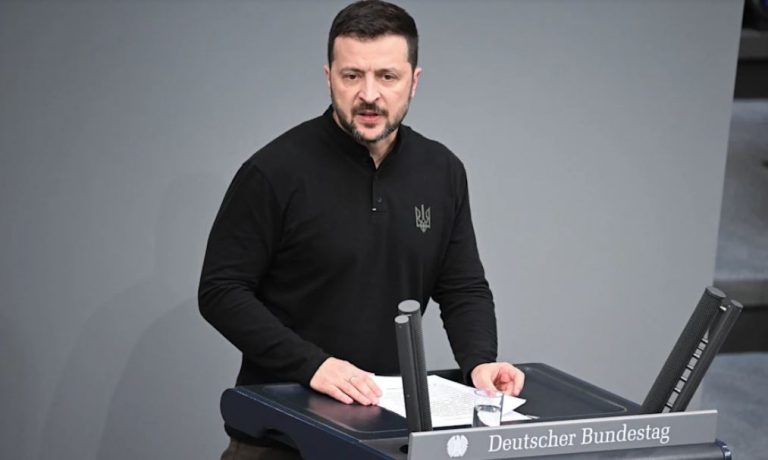 Historyczne przemówienie Zełenskiego w Bundestagu: „Dziękuję, Niemcy!”.