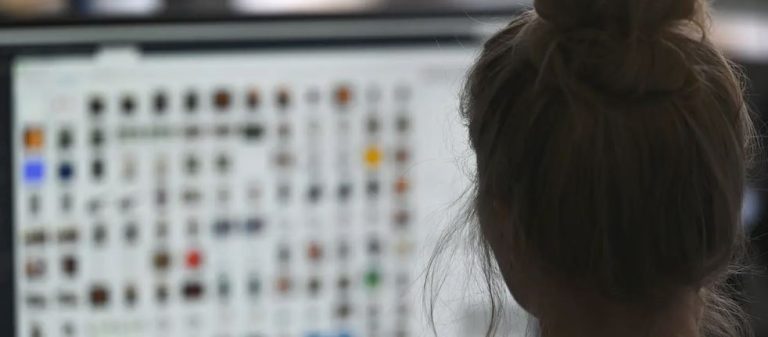 Przemoc seksualna wobec dzieci w Niemczech – Bundestag częściowo wycofuje się z zaostrzania kar.